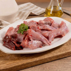 Carne de conejo con un peso aproximado de 1,30 kg por pieza