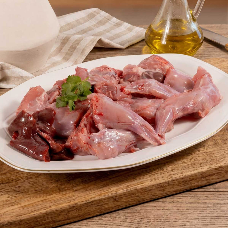Carne de conejo con un peso aproximado de 1,30 kg por pieza